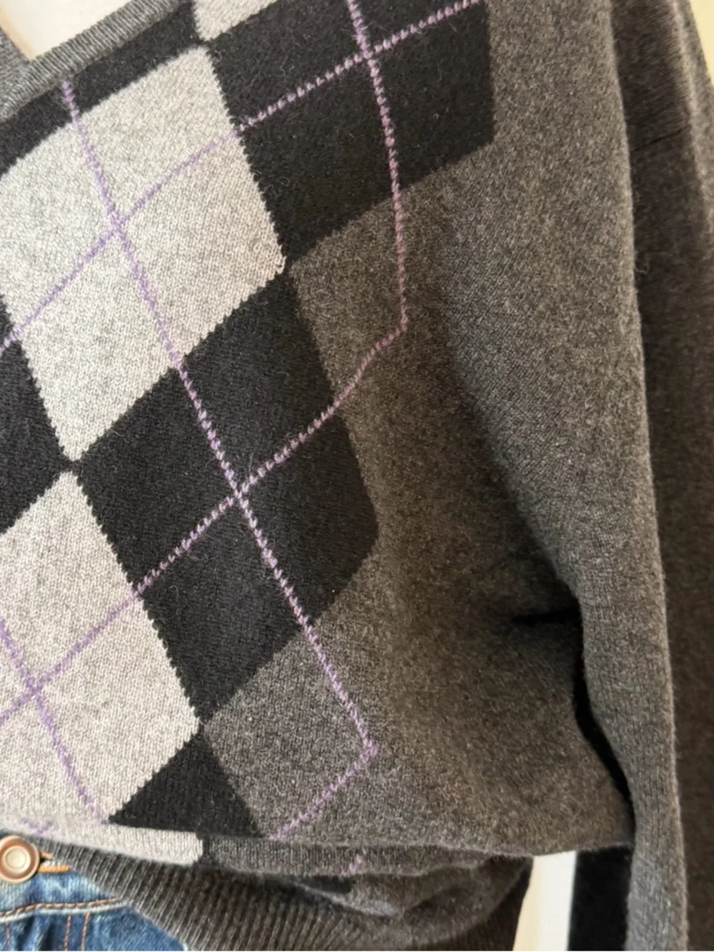 Joseph & Lyman 100% Cashmere Argyle V-Neck Sweater Gray Black Large. - Picture 12 of 12